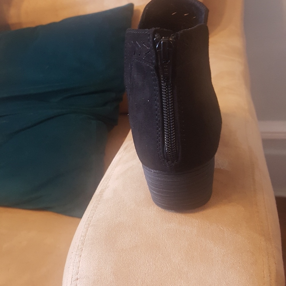 Booties - Picture 3 of 4